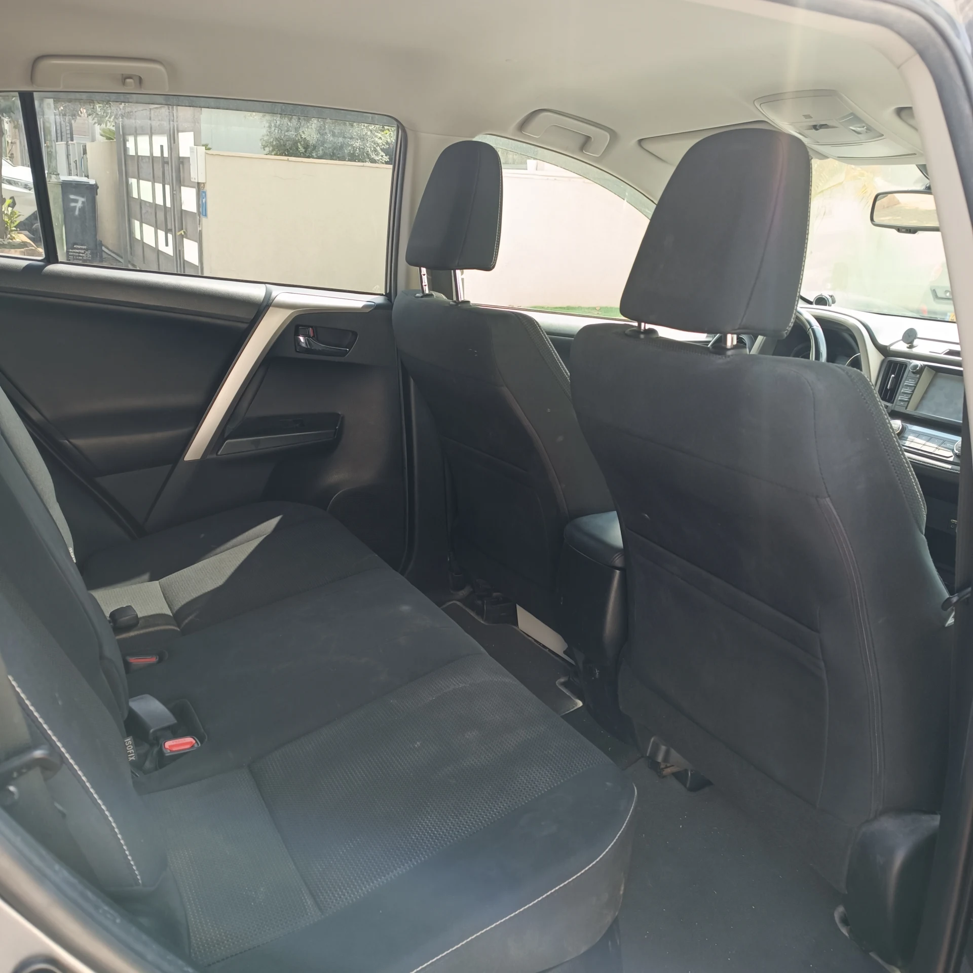 בס"ד
ראב 4 היברידי שמור מטופל רק בטויוטה 
סוללה באחריות כולל מכלולי הרכב , טסט