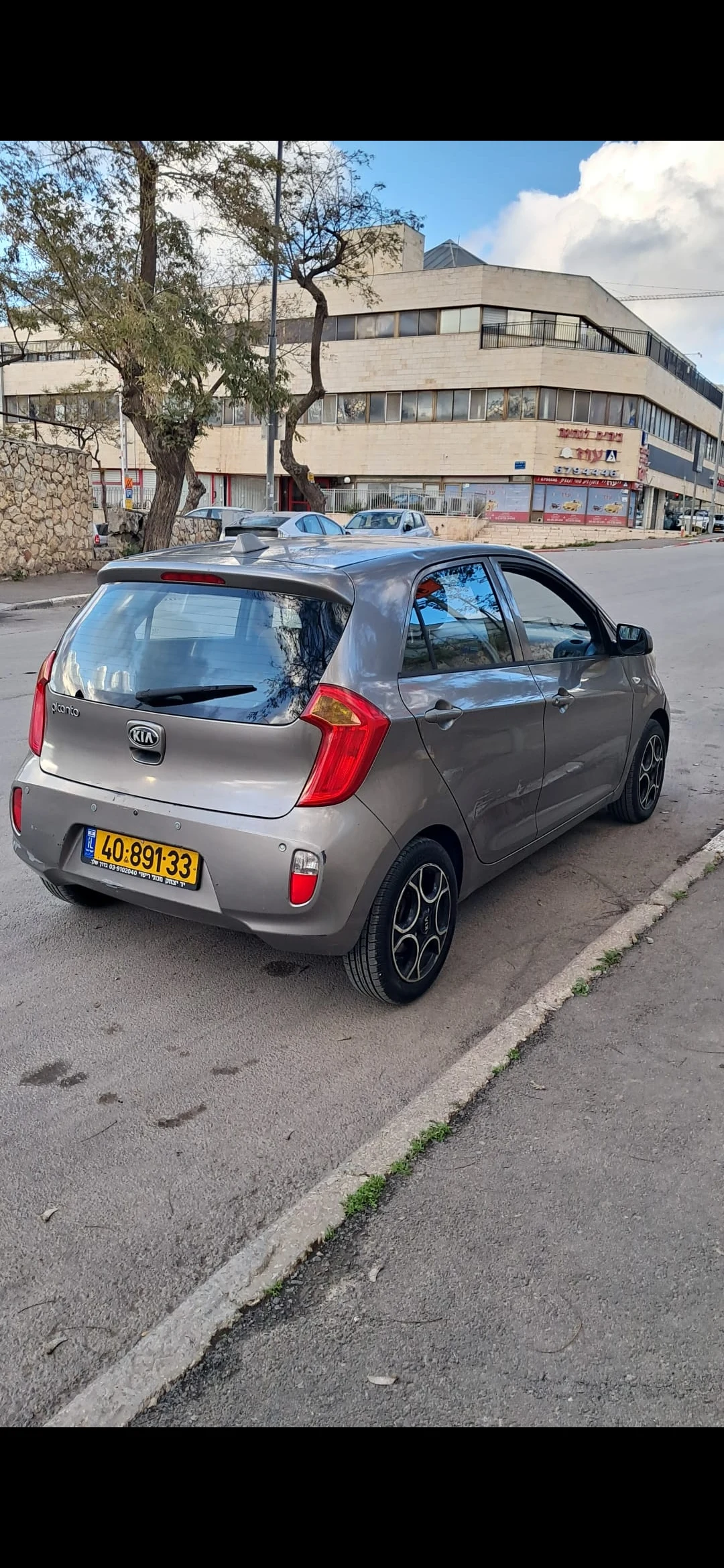 רכב אמין 
חסכוני מאוד
טיפולים בזמן
עכשיו עבר טיפול 10k
טסט עד 2/27
נמכר בגל