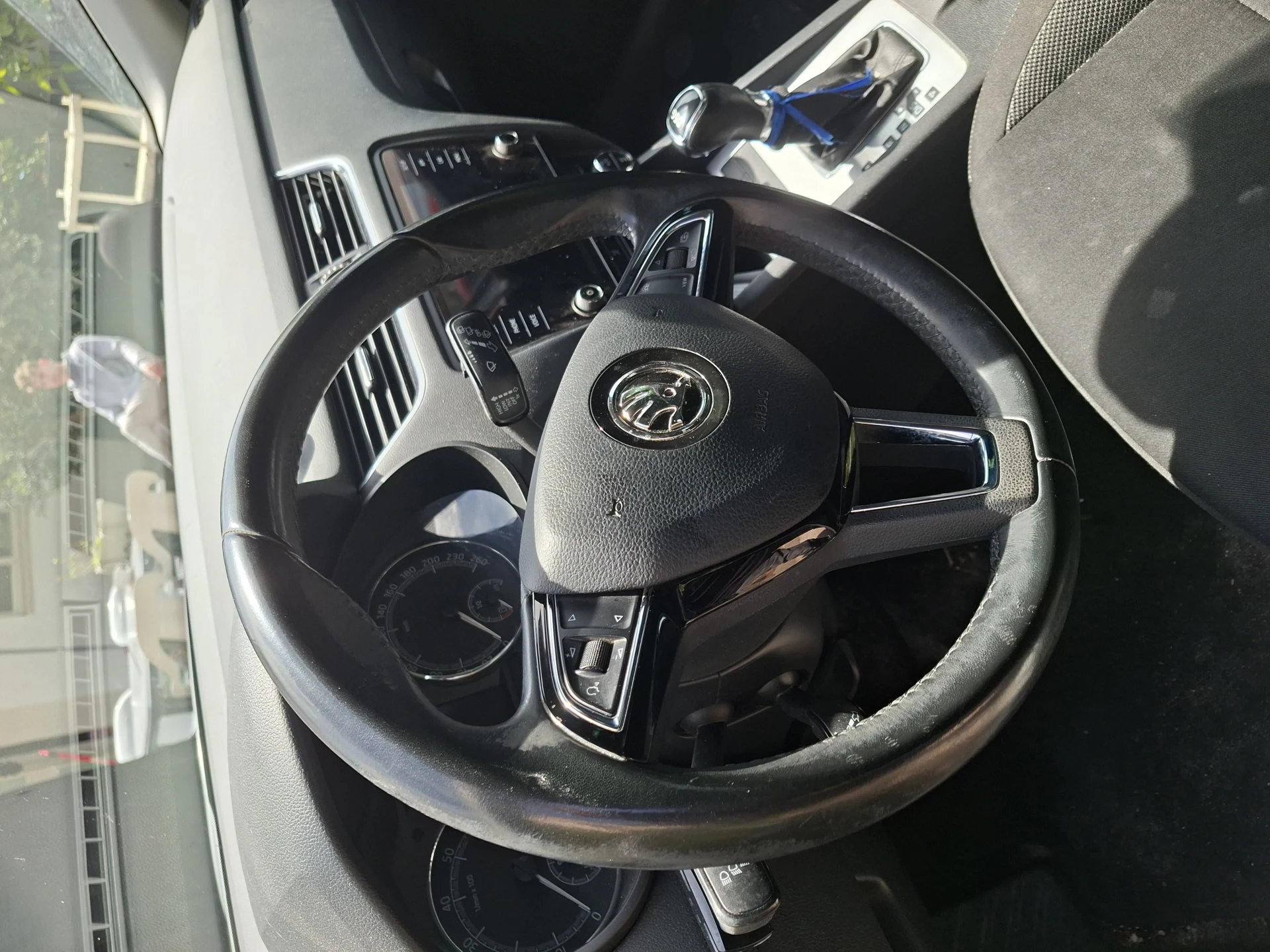 רכב שמור כחדש , יד שלישית במשפחה , טסט לשנה